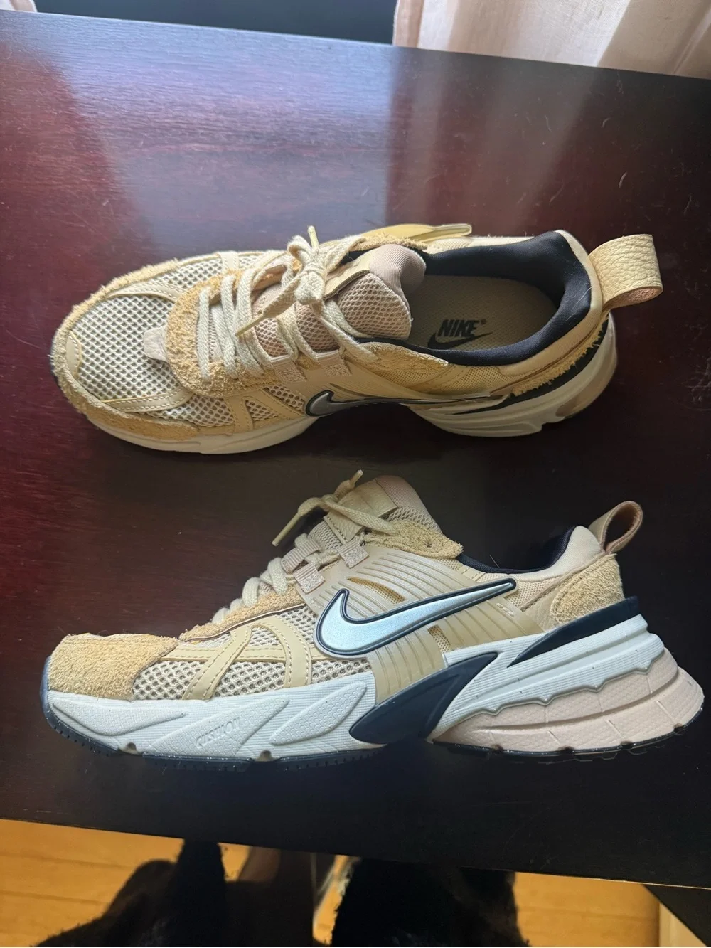 Nike women’s V2K sneakers like new sesame and black.
